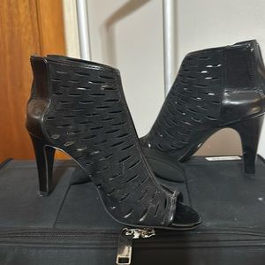 Black boot heels